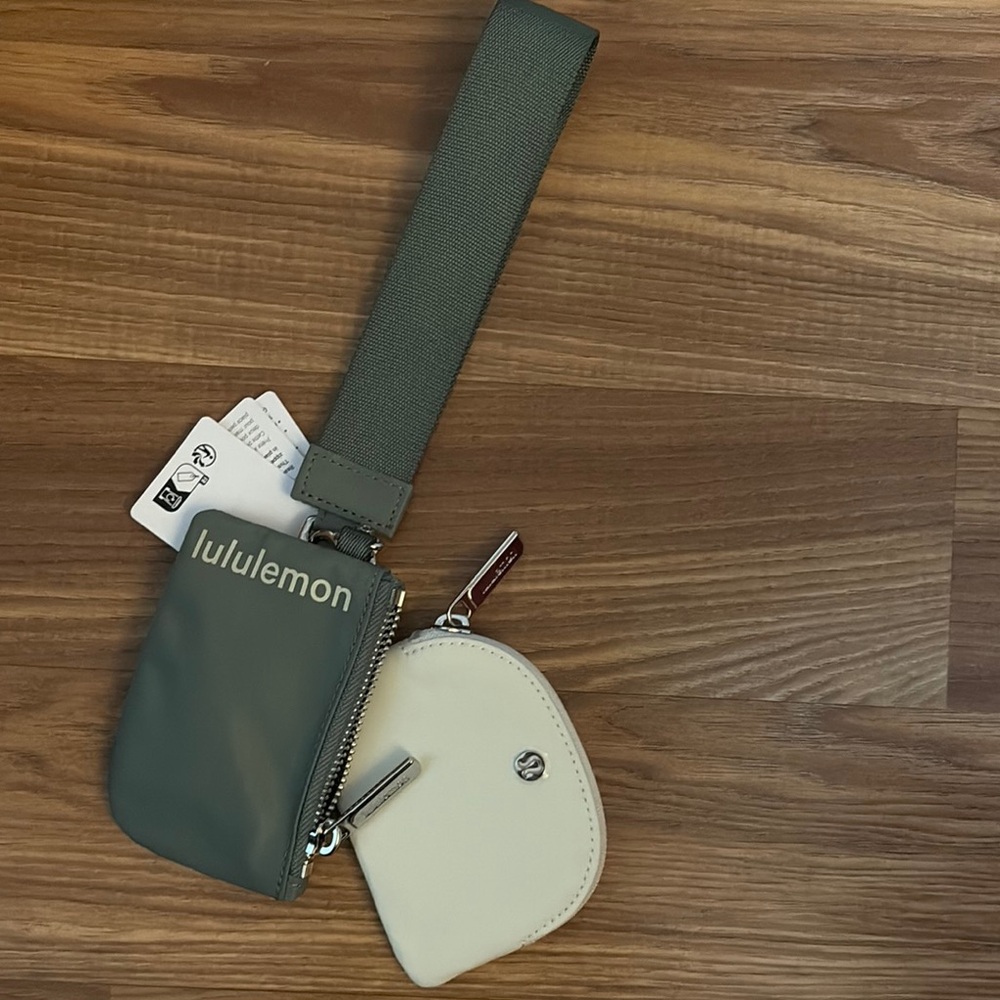 Lululemon Green and bone Wristlet Set - Picture 1 of 2